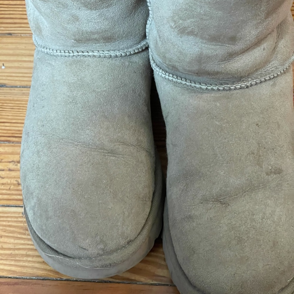 Ugg - image 4
